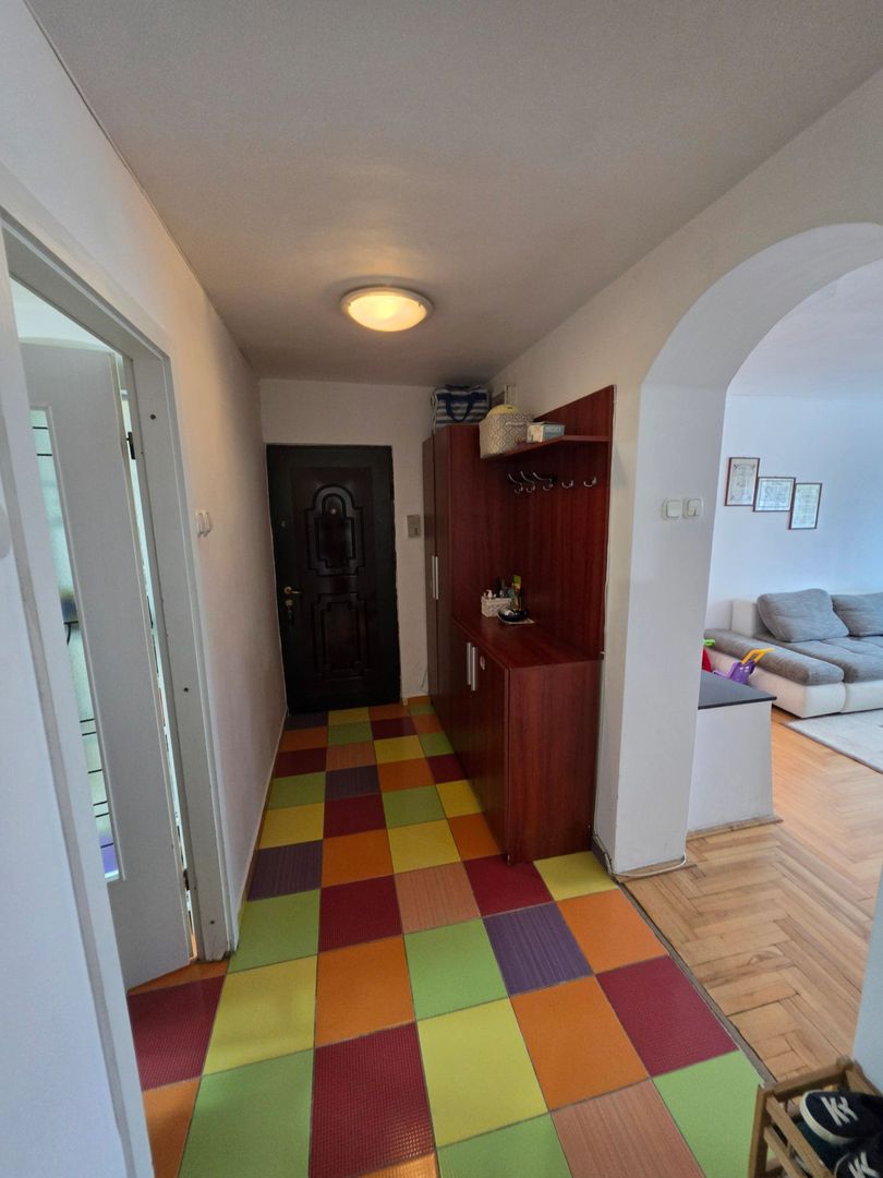 Vand apartament cu 4 camere aproape de centru - imaginea 20