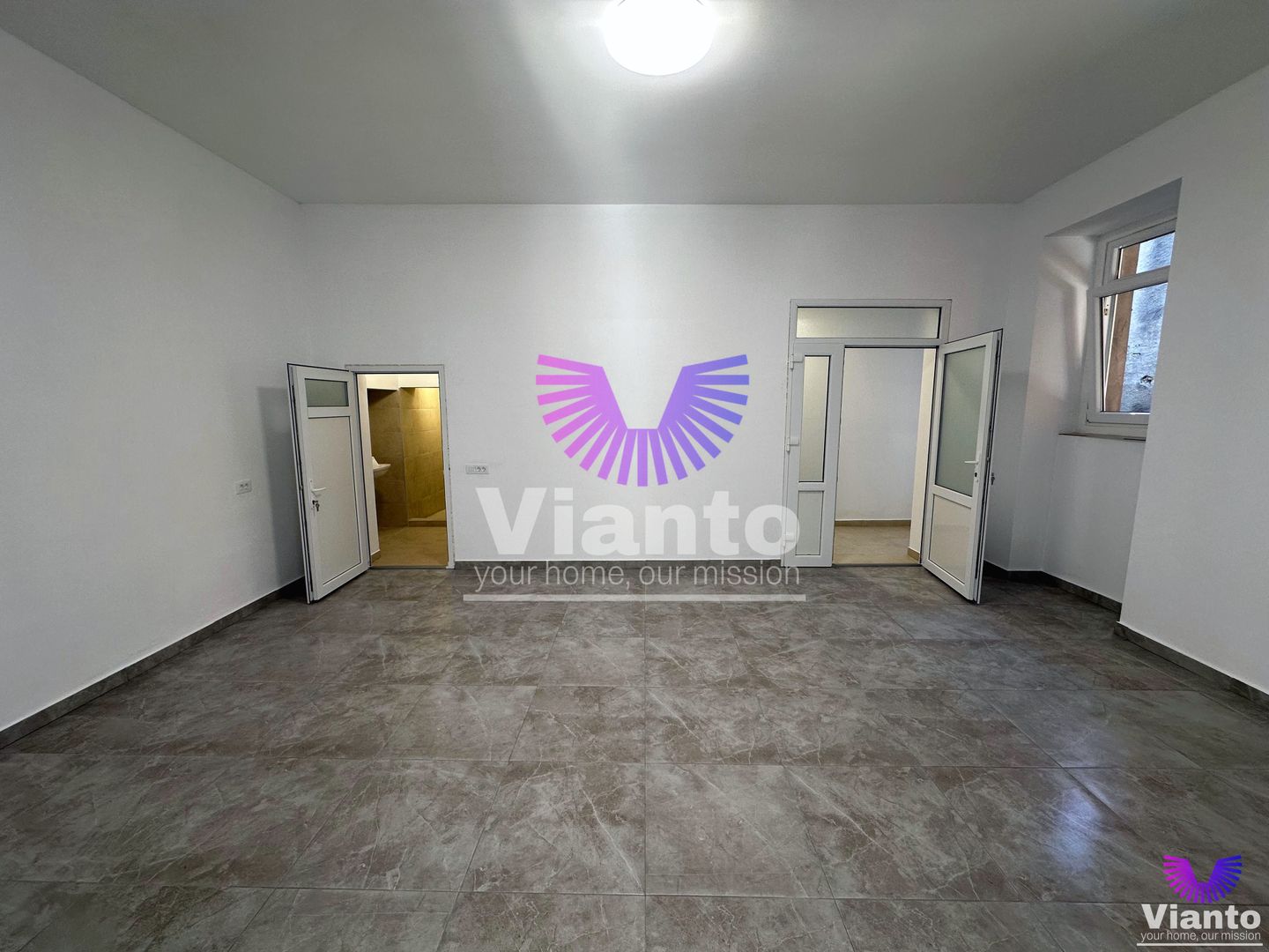 Spatiu Comercial Stradal la Parter - Ultracentral