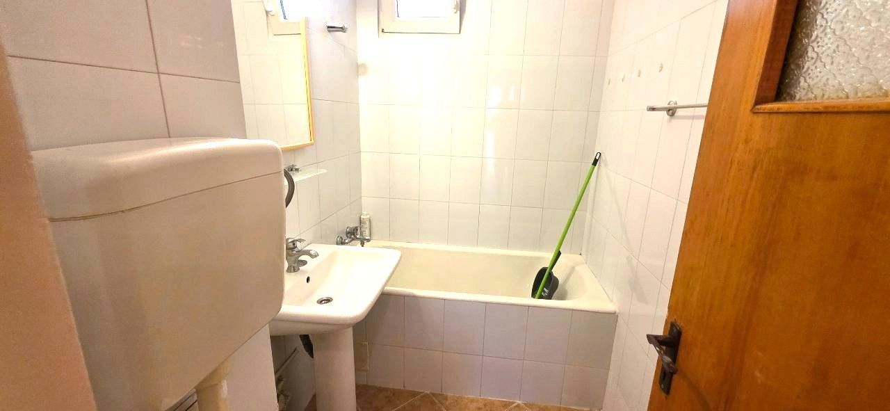 Apartament 2 camere decomandat, mobilat și utilat  Drumul Taberei parc - imaginea 14
