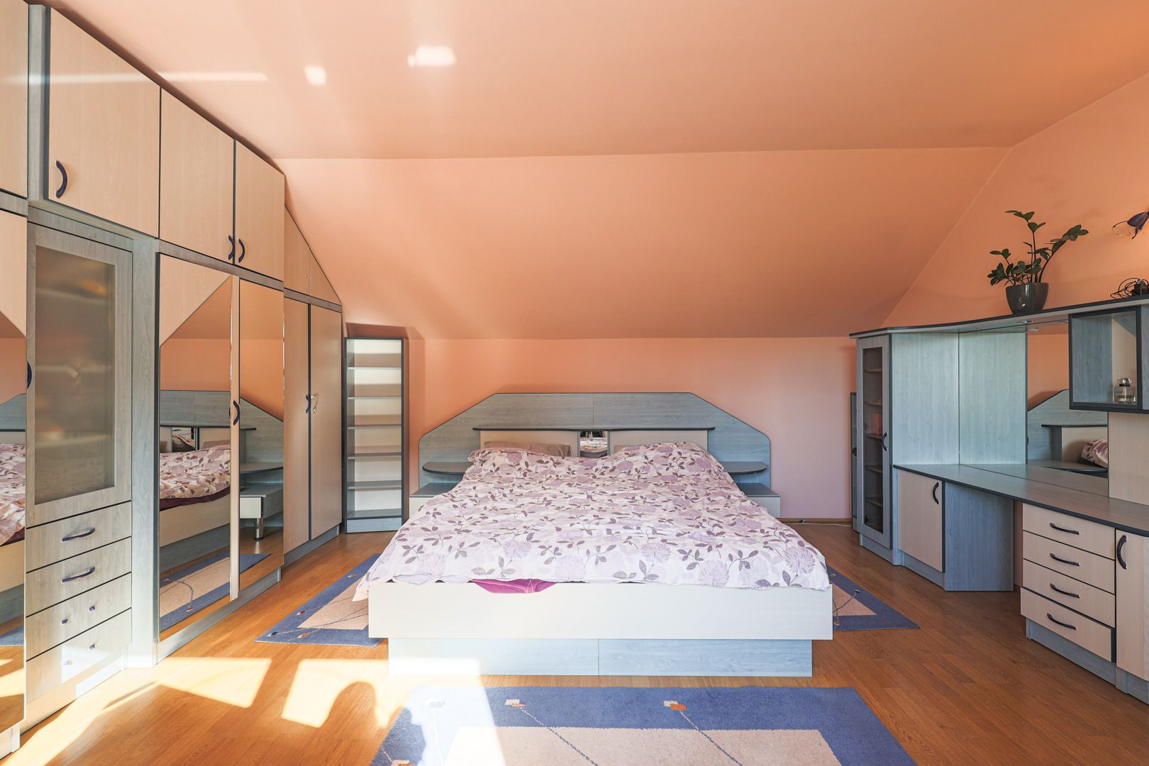 Imagine 5 - Vilă cu 6 camere în zona rezidențială - Poltura