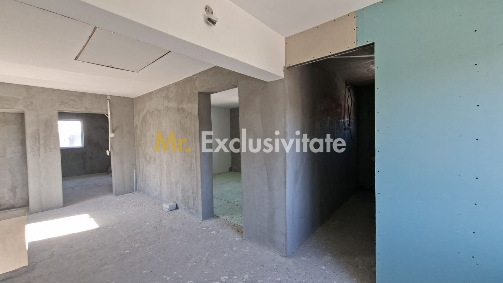 Vanzare Casa P+1E Bananai-Prundu teren 1363 mp - imaginea 8