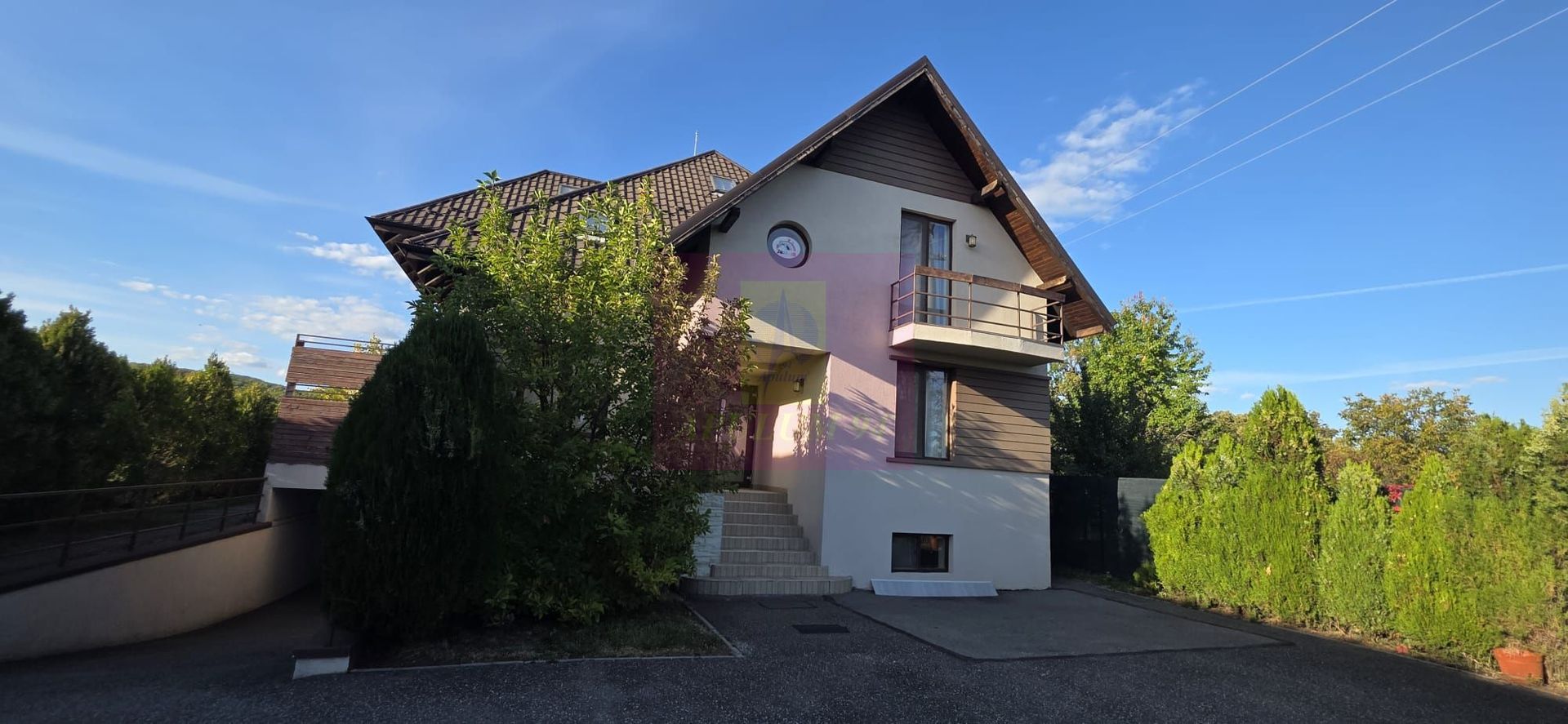 Vila cu 5 camere de închiriat în Câmpina