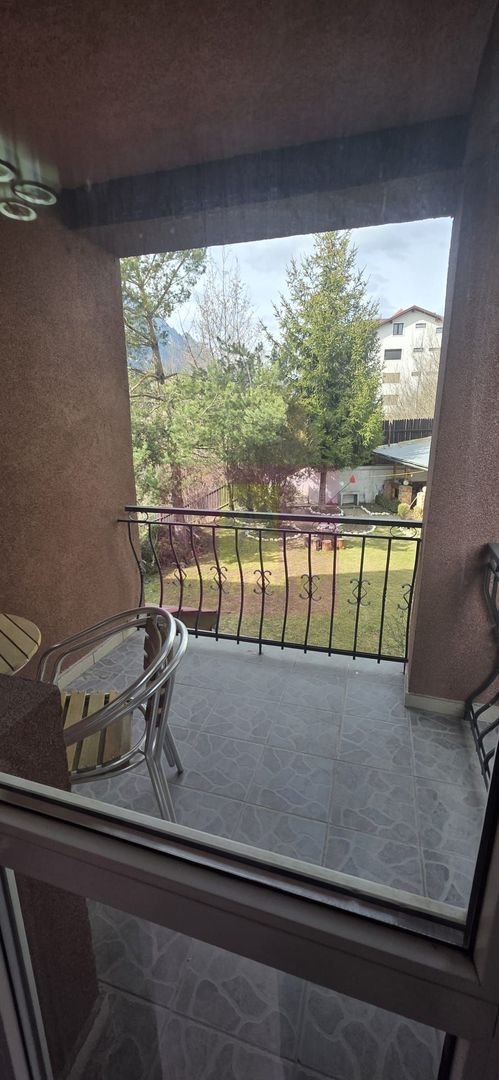 Vila de vânzare cu 8 camere și garaj in Busteni - imaginea 43