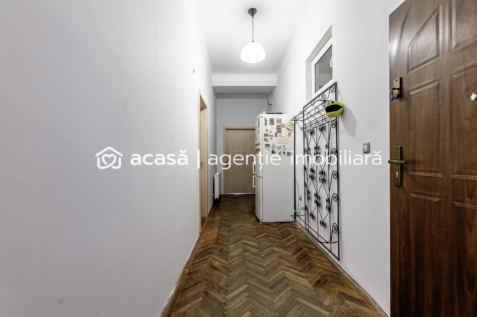 Imagine 6 - Apartament în Piața Catedralei, 93 mp utili.