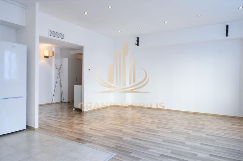 Apartament 3 camere | 2 băi | 84 mp | Etaj 10 Sector 4 - imaginea 4