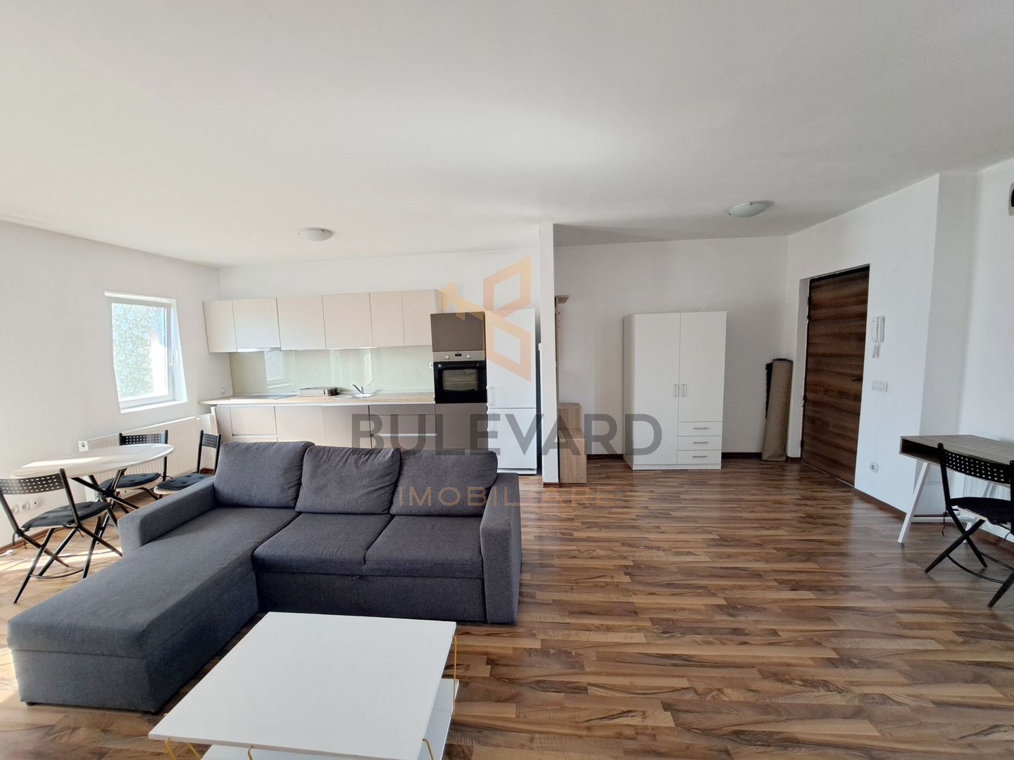 Apartament 2 camere in zona B-dul N.Titulescu! - imaginea 5
