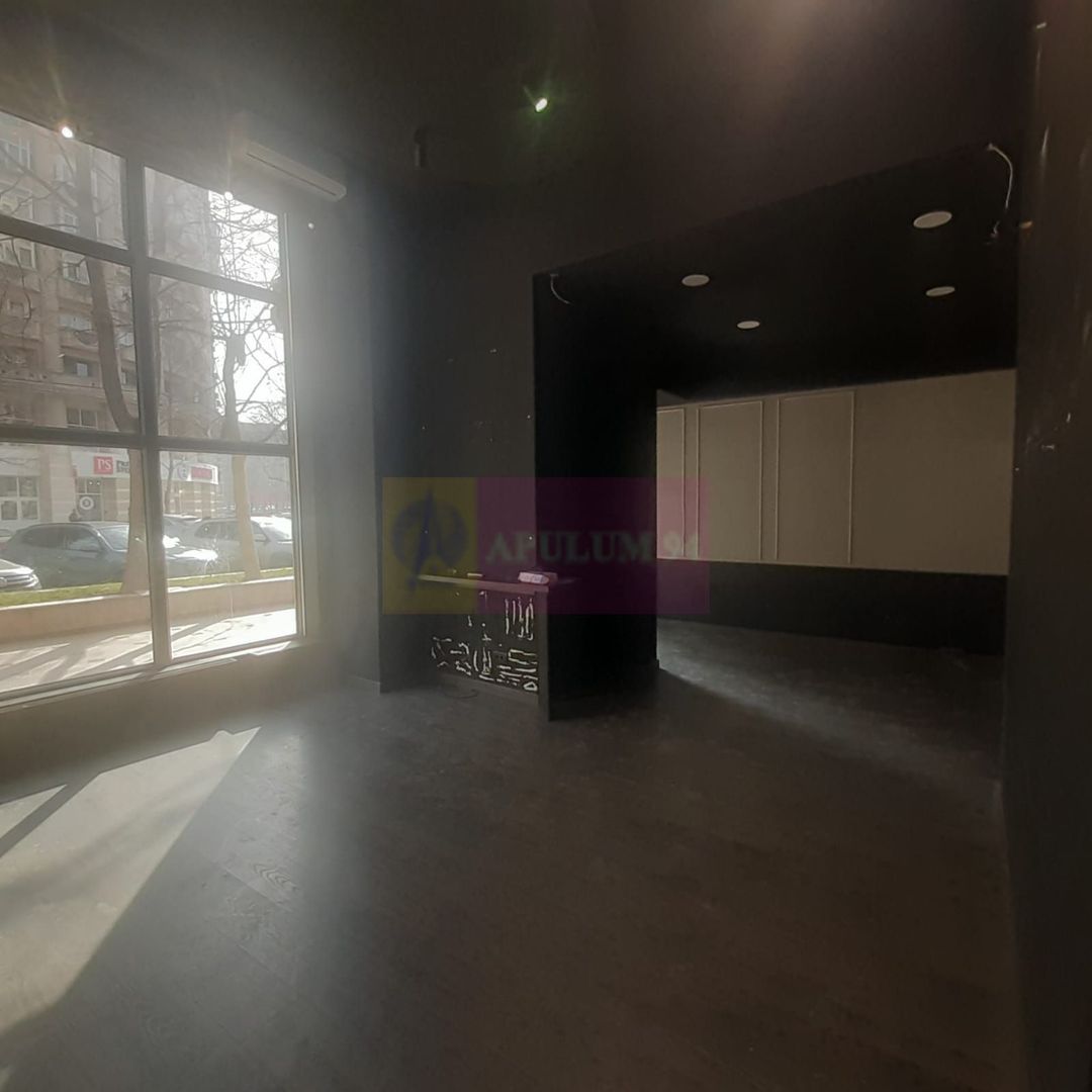 Spațiu zona Bulevardul Unirii - Zepter