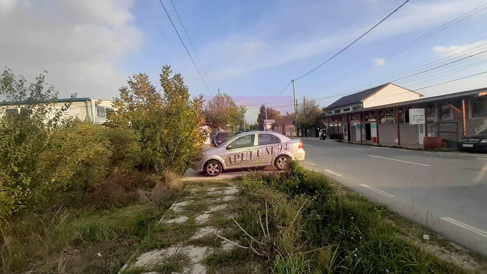 Teren bun pentru 2 sau 3 case aproape de Bucuresti.