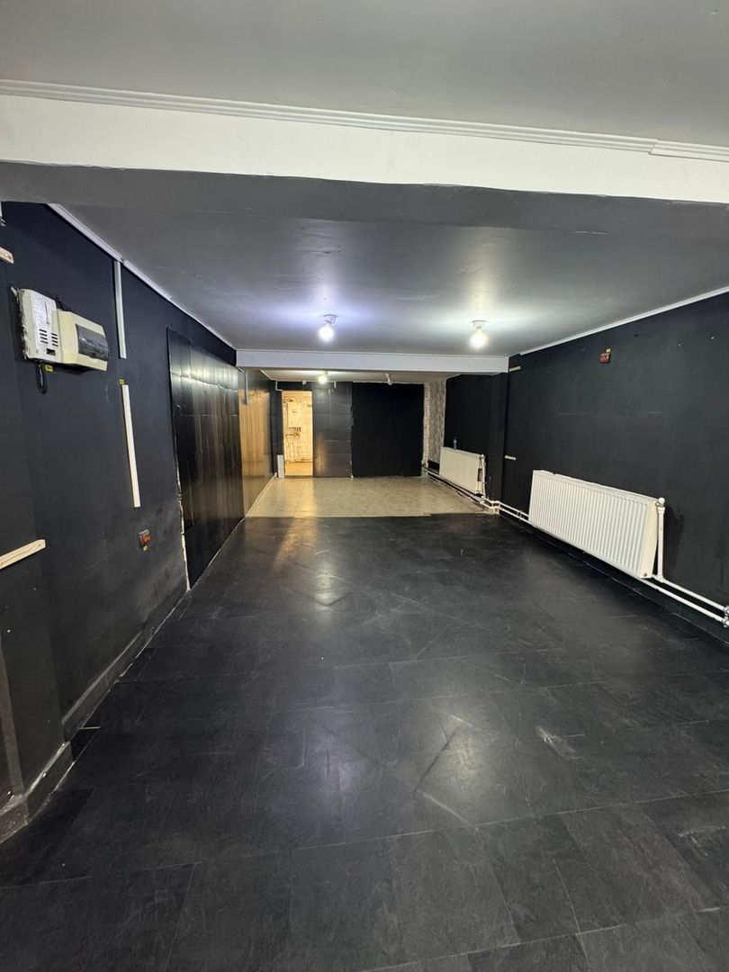 Oferim spre inchiriere spatiu comercial stradal Eroii Revolutiei 356