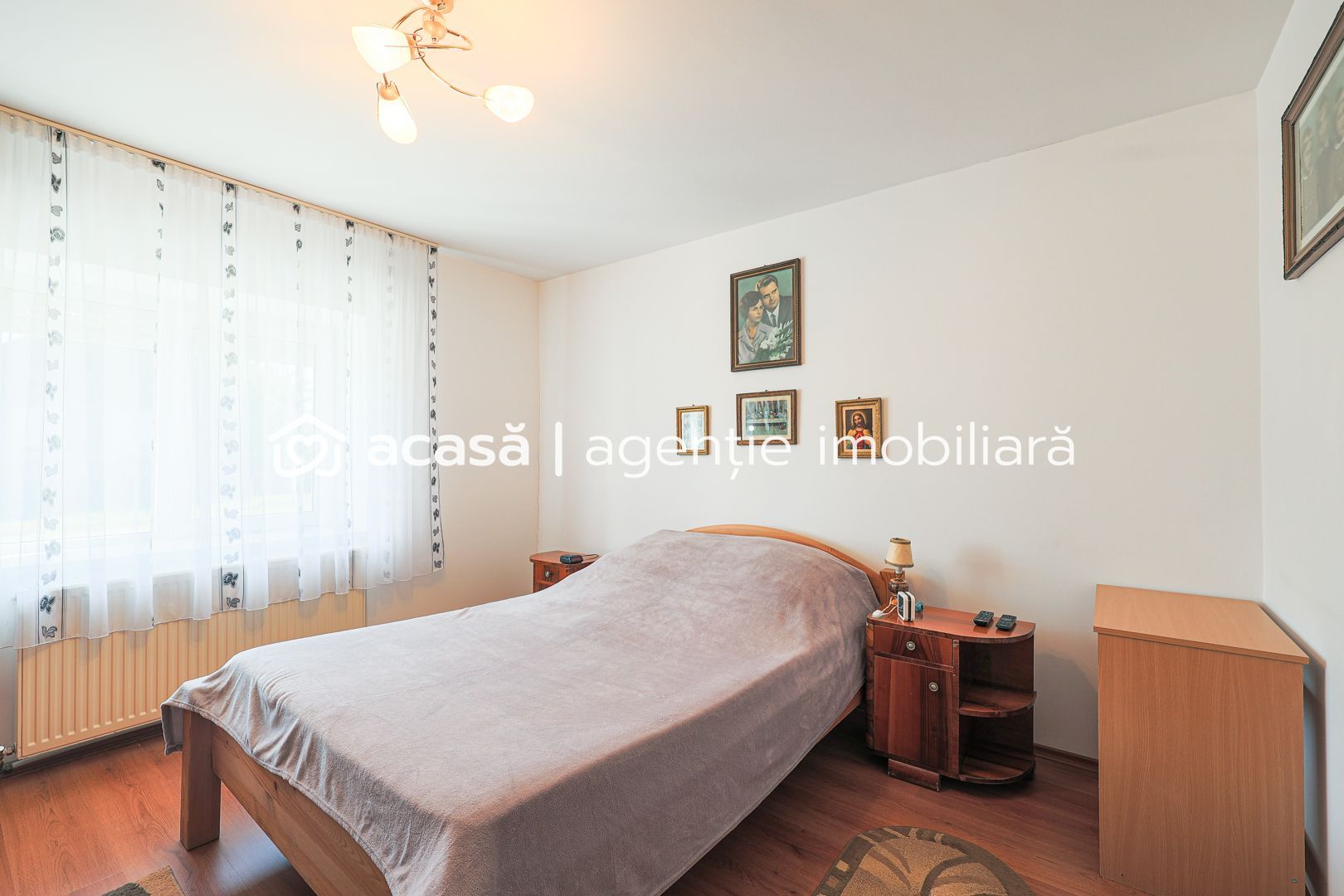 Imagine 3 - Preț redus! Casă în localitatea Turnu