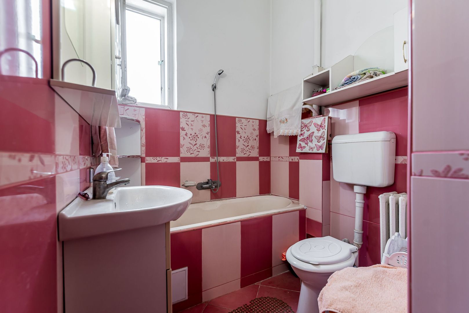 Imagine 12 - Apartament 3 camere, etaj 1, ultracentral (clădire cu 4 apartamente)