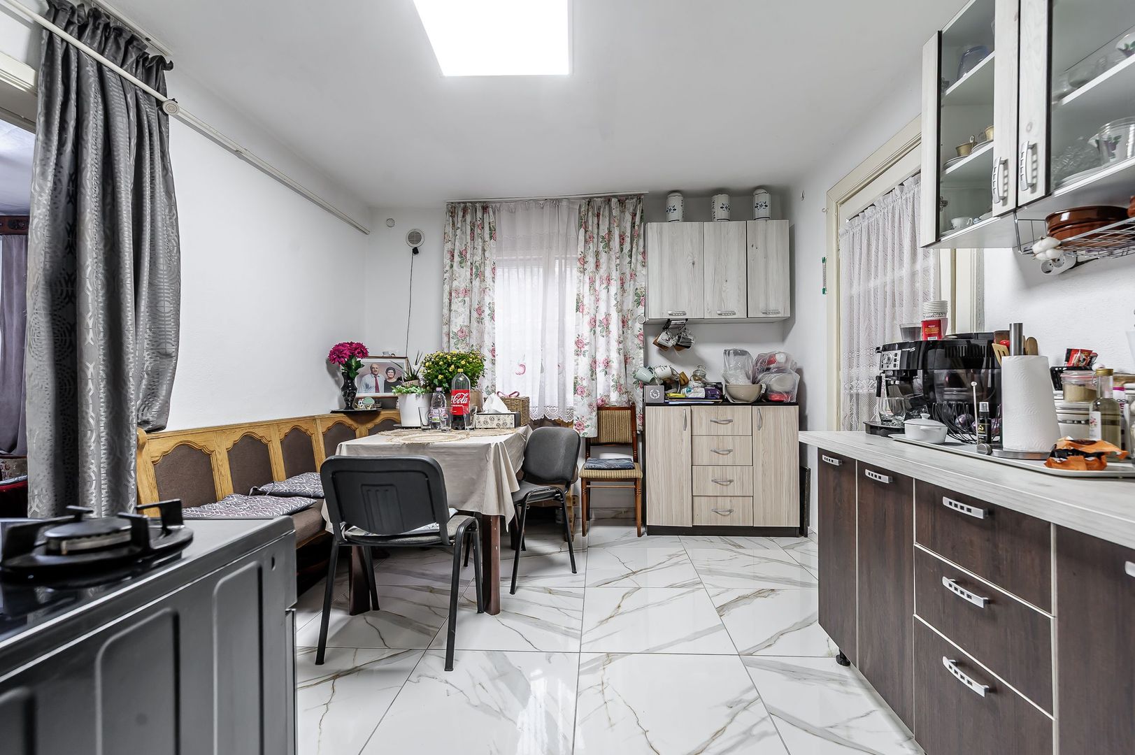 Șansă pentru familie mare apartament la casă, cu teren, Bujac.