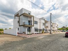 Casă nouă 2025 cu terasă rooftop – 5 camere, design modern, în Gai