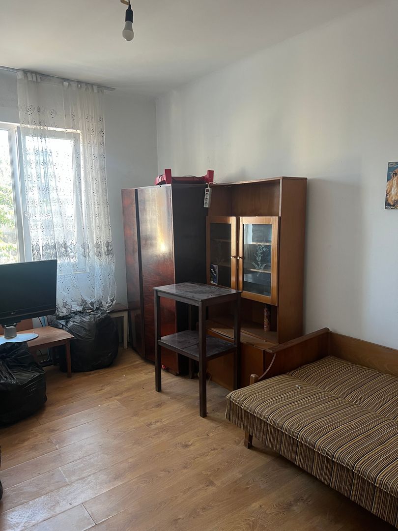 Garsonieră 25,2 mp  Etaj 3 Bucătărie separată ,Strada Polonă - imaginea 3