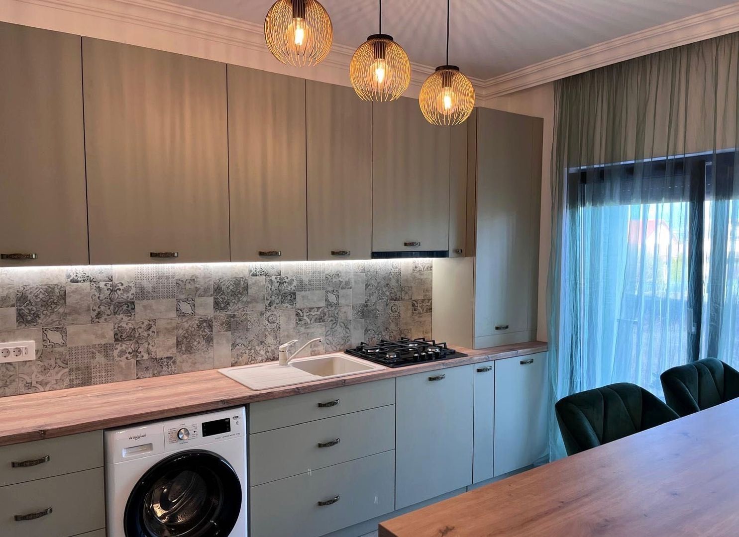 Apartament cu 1 cameră de închiriat – Prima închiriere | Lux | - imaginea 2