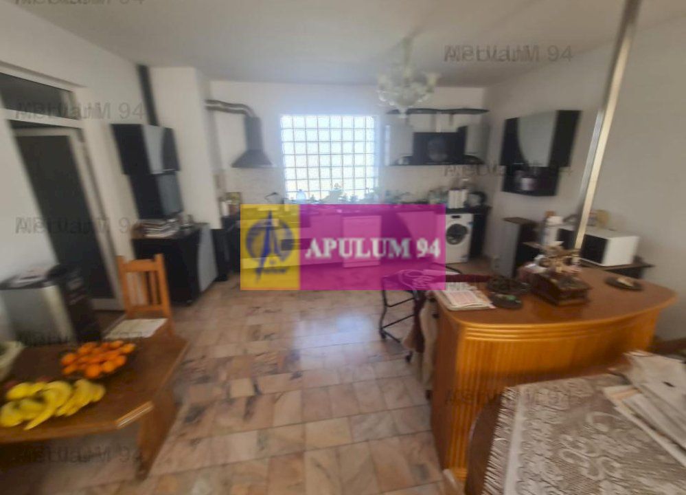 CASA (VILA) DE VANZARE IN CORNU