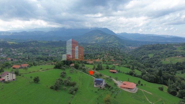 Teren intravilan 3.000 mp cu casă tradițională – Bran, sat Poarta - imaginea 2