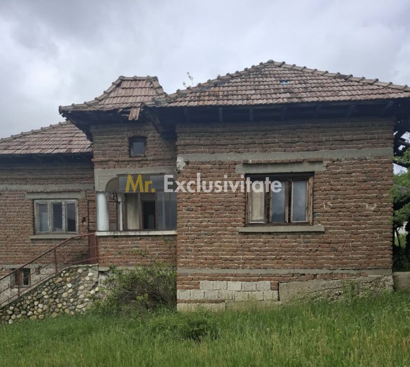 Teren 4226 mp si casa de renovat in loc. Babana, jud. Arges - imaginea 4