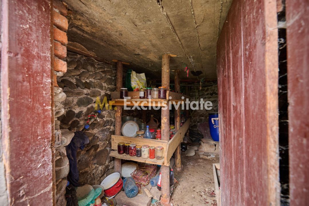 Casa individuala  Leresti la strada principala+ teren 831 mp, utilitati complete - imaginea 12