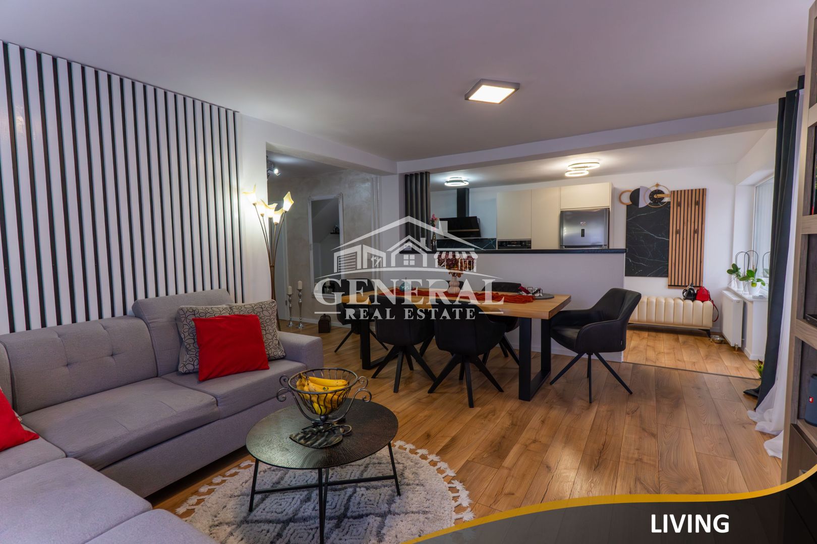 Casa de vanzare zona centrala in Baia Mare 200m2 casa si 420 teren - imaginea 3
