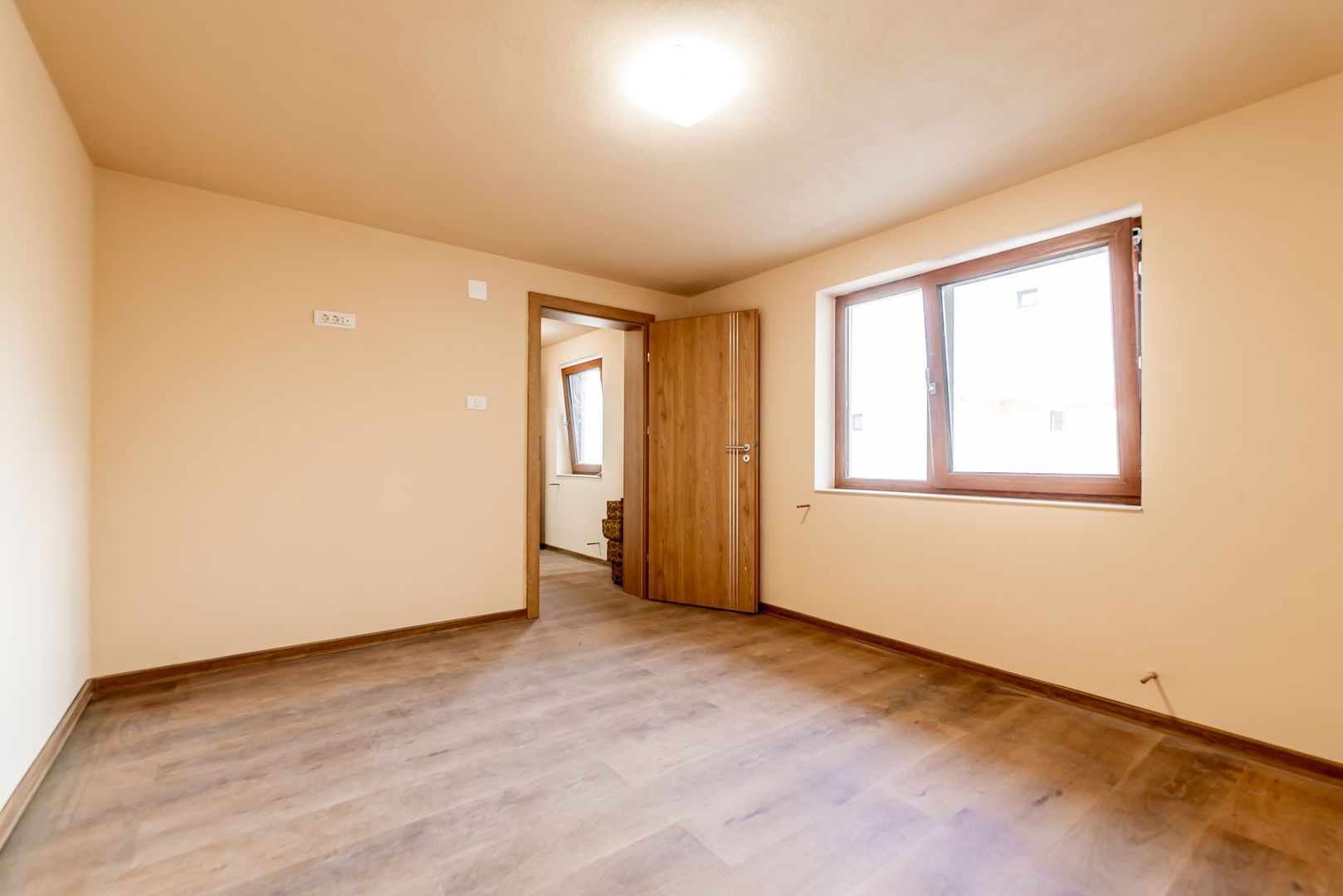 Imagine 4 - Casă individuală în Aradul Nou zona Tabacovici, aproape de Mureș