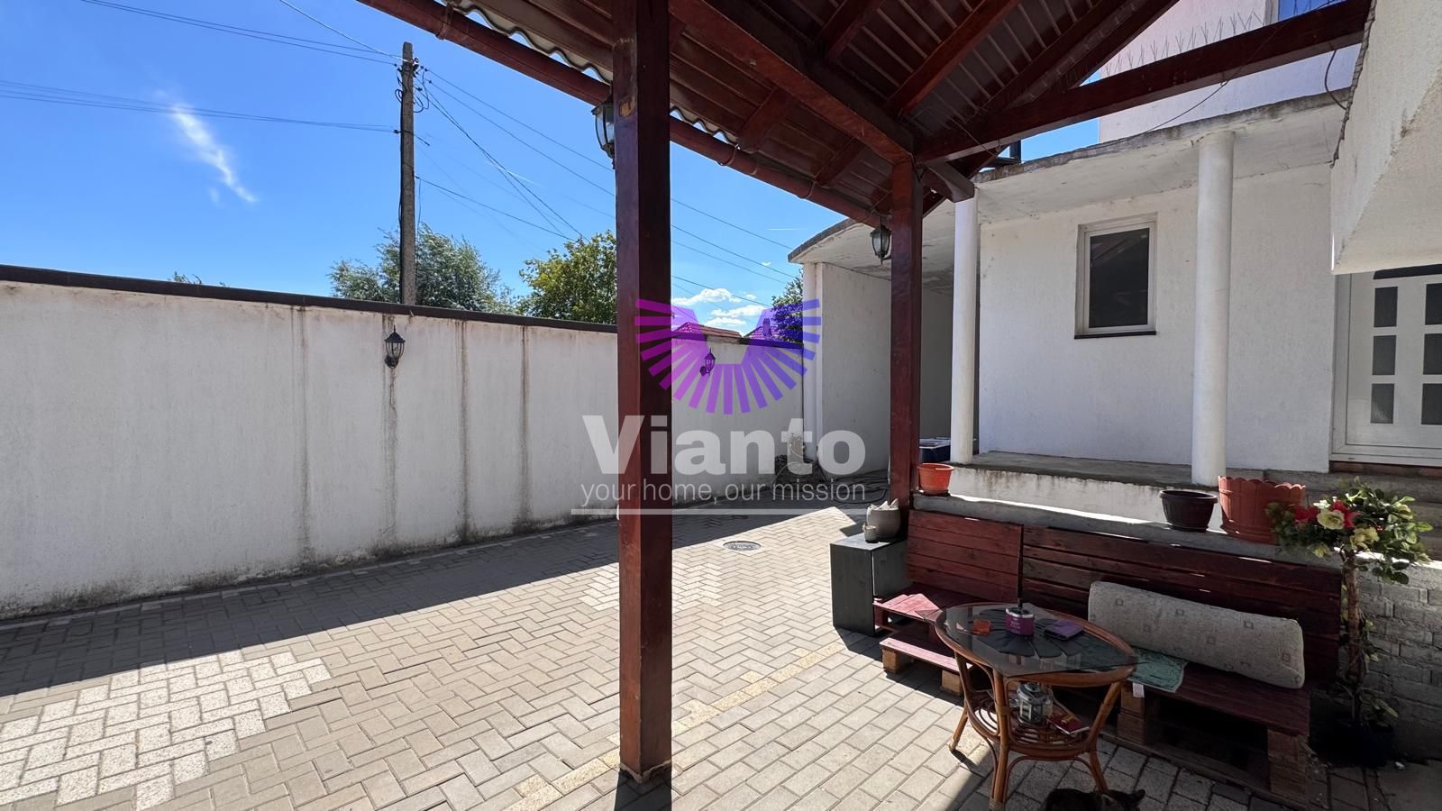 Casa Individuala de Inchiriat 5 Camere - Curte cu Zona de Barbeque-Gusterita
