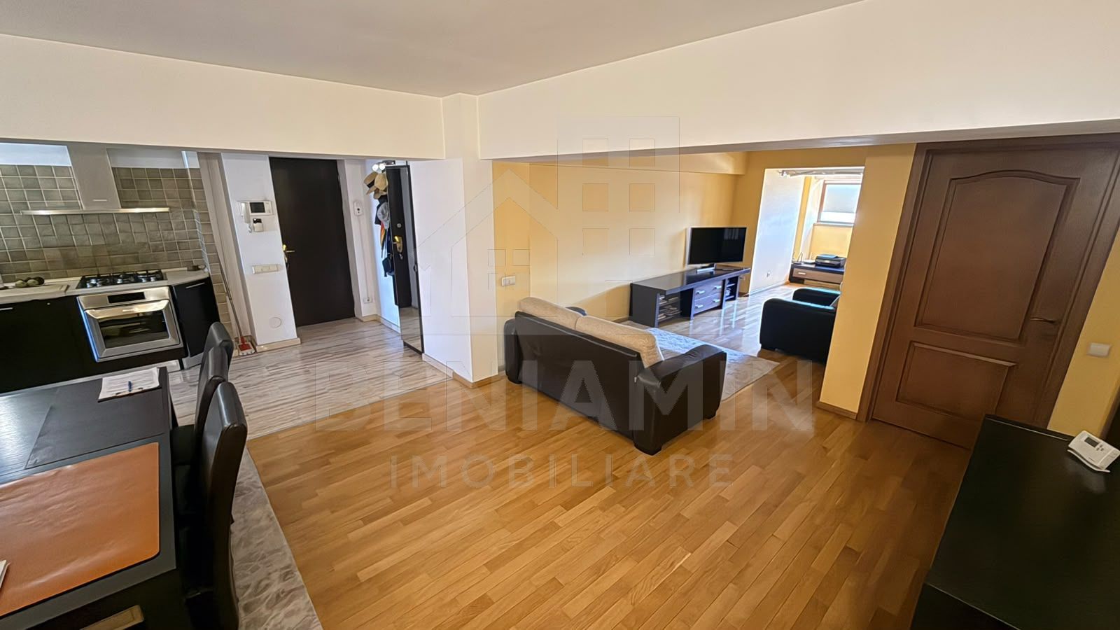 4 Camere-Modern-100mp-Centrala -Mobilat-Utilat-Ultracentral-Digi