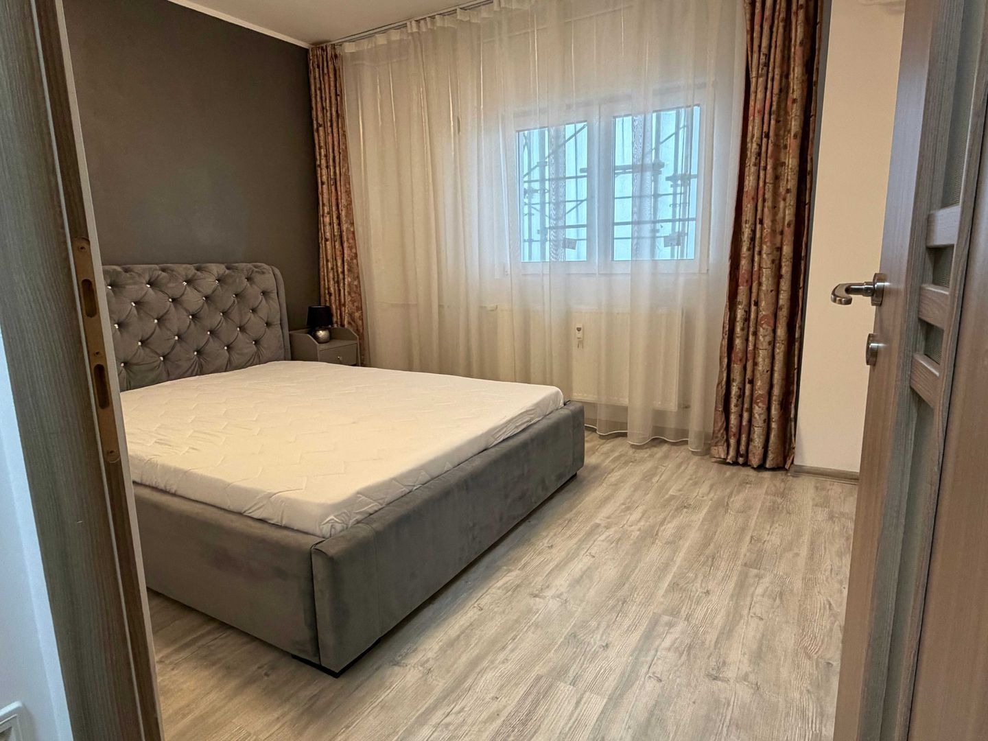 Apartament  2  Camere Metrou Piata Sudului Parc Tineretului Delta Vacaresti L343