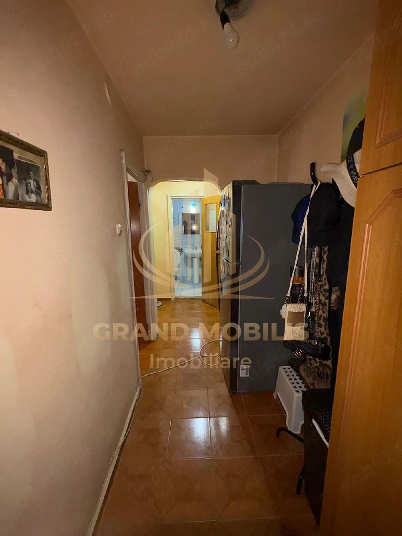 Apartament cu 2 camere decomandat - imaginea 4