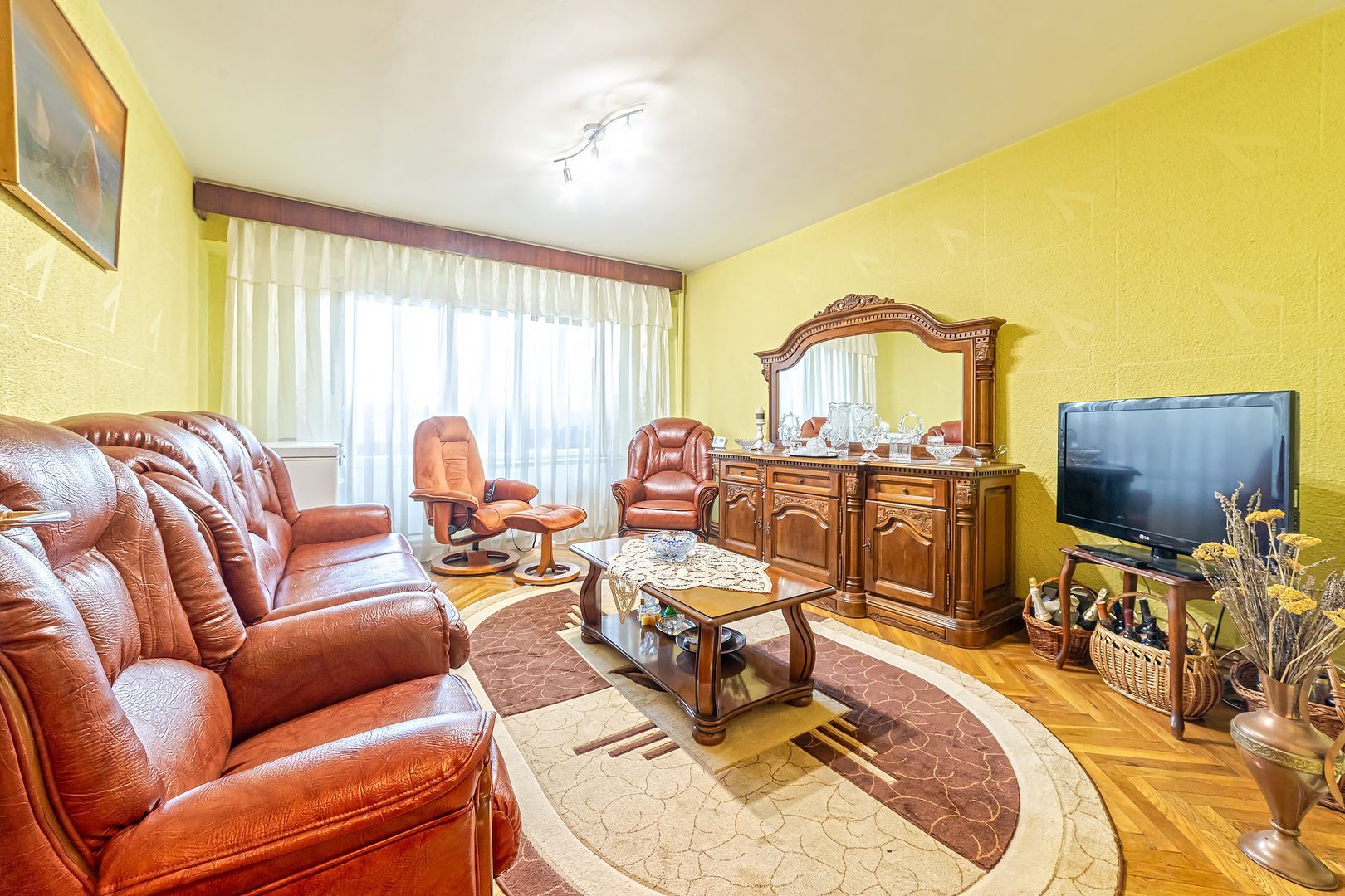 De închiriat apartament 3 camere - tip Samantha - Polivalentă