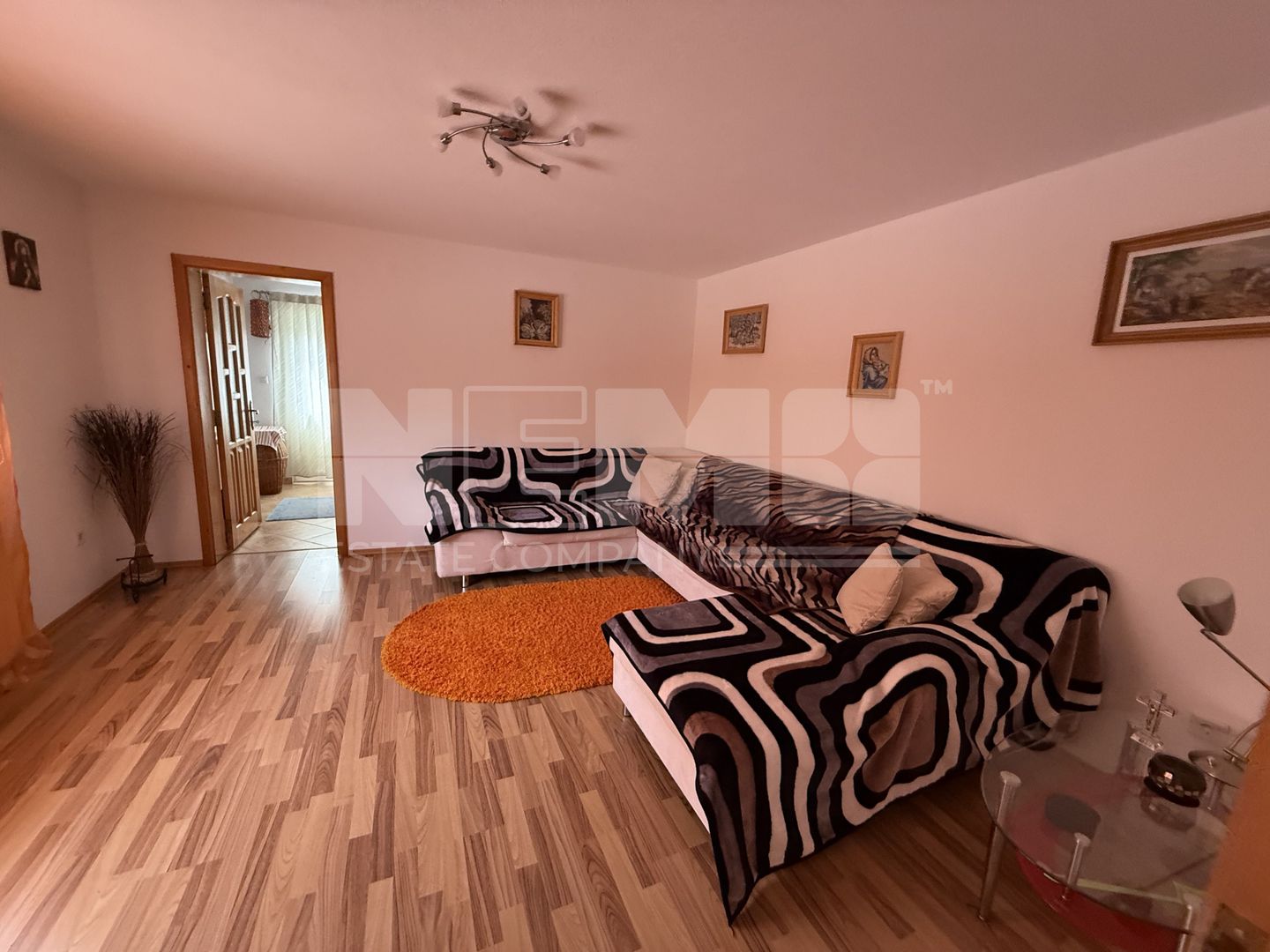 Casă Măneuți | 2.800 mp teren intravilan | Complet mobilată - imaginea 3