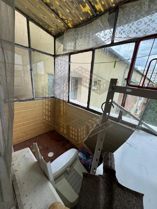 Apartament cu 2 camere, semidecomandat, zona Soarelui - imaginea 8