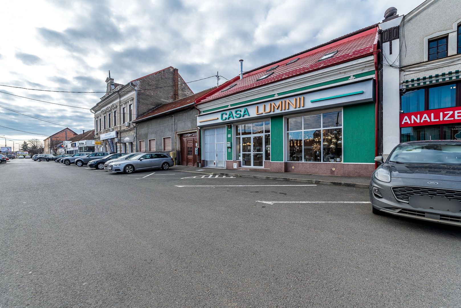 Imagine 1 - 3 surse de venit într-o SINGURĂ proprietate de 950 mp în Aradul Nou
