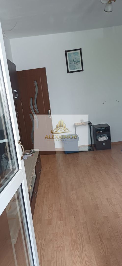 Garsoniera de vanzare - 34 MP - Zona Grand Arena - imaginea 9