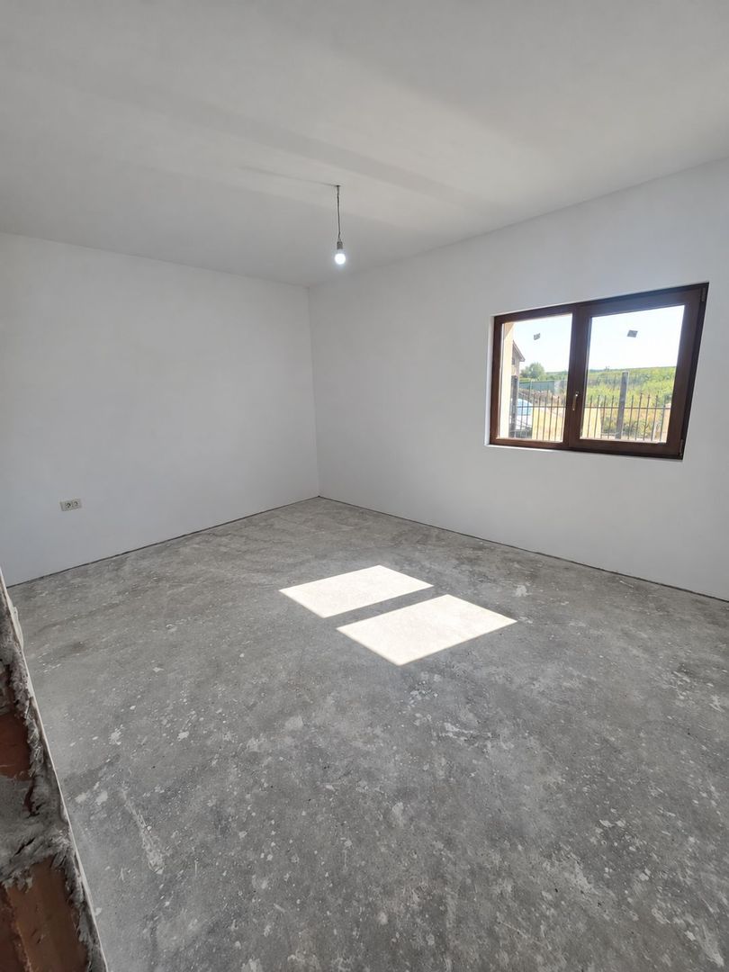 Duplex cu 4 camere, terasă și logie | Timișoara, Plopi | 172.000 € - imaginea 2