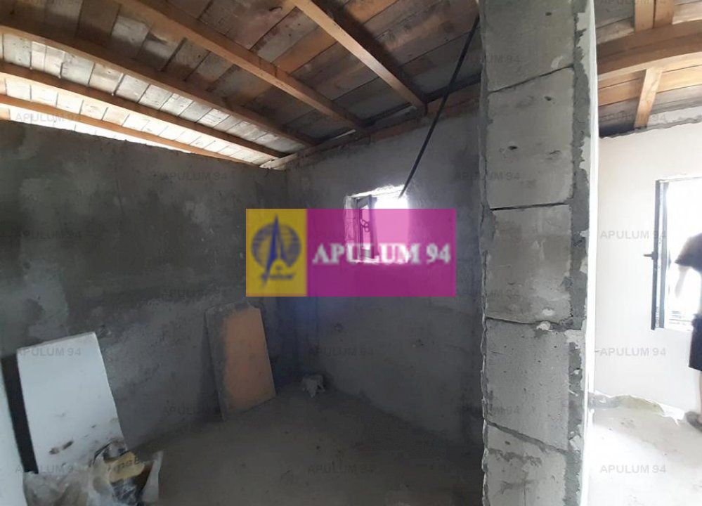 Vilă nouă în ansamblu de vile înșiruite