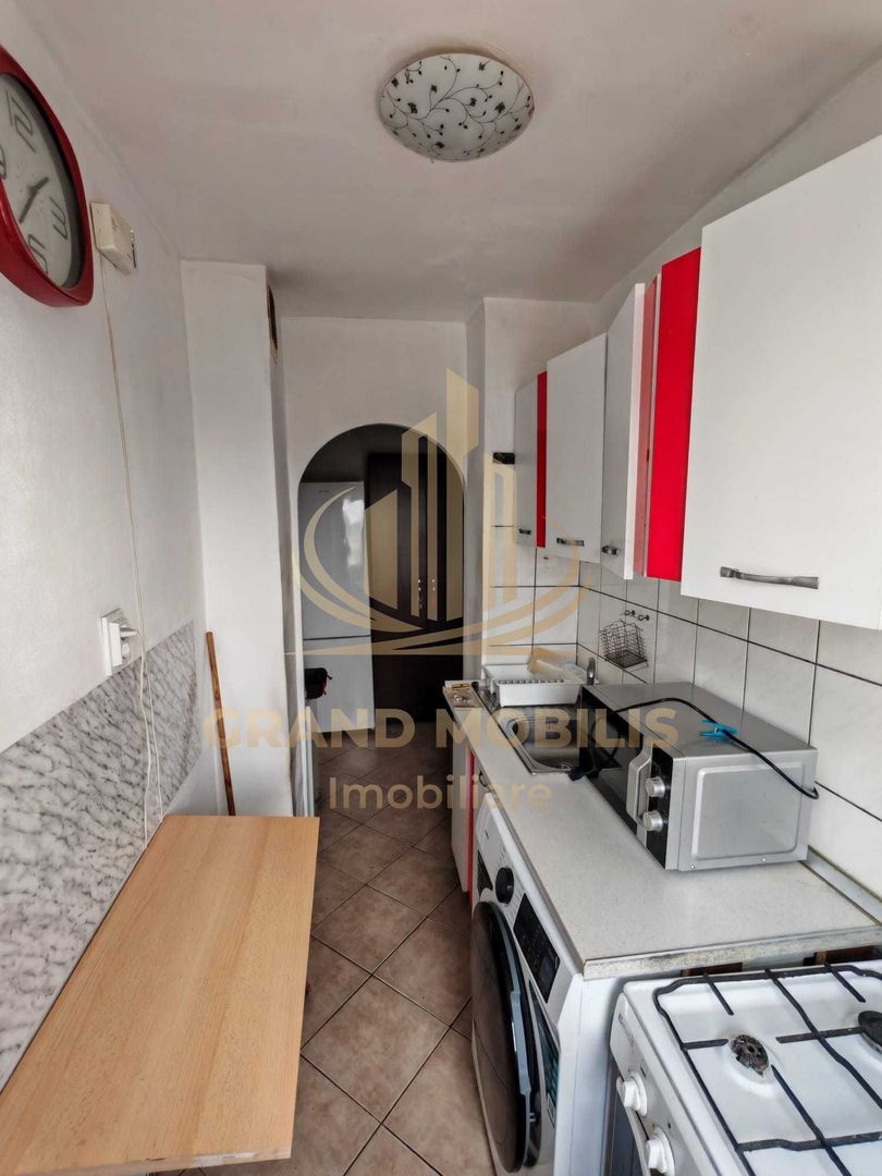 Apartament cu 2 camere, decomandat, Piata Sudului - imaginea 5