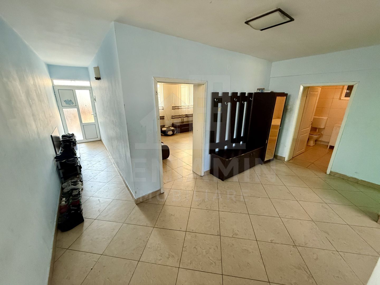 Casa langa Spitalul de Neuro-Acces auto-4 dormitoare-Foisor-Libera - imaginea 3