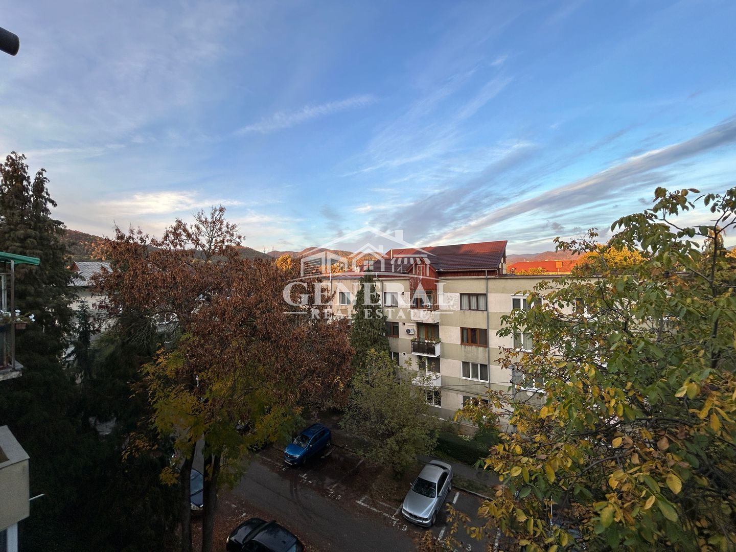 Va propunem spre vanzare un apartament cu 3 camere str. Aviatorilor - imaginea 11