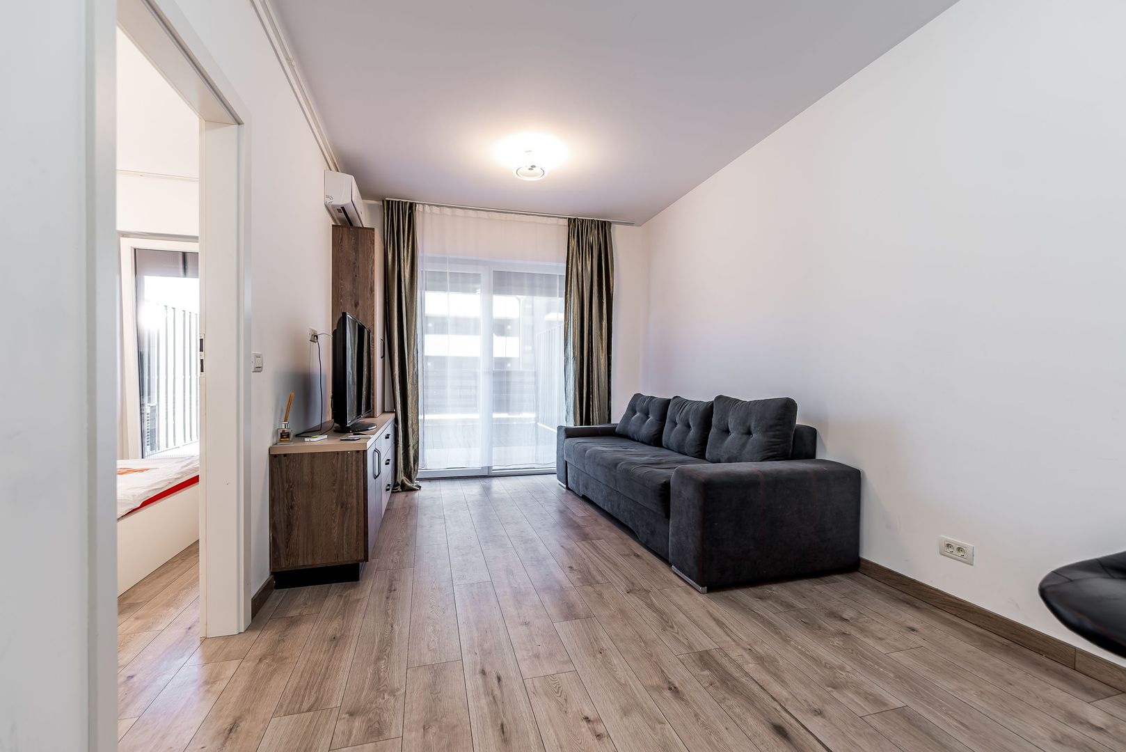 Imagine 4 - Apartament Adora - terasa 34 mp - loc de parcare inclus - COMISION 0