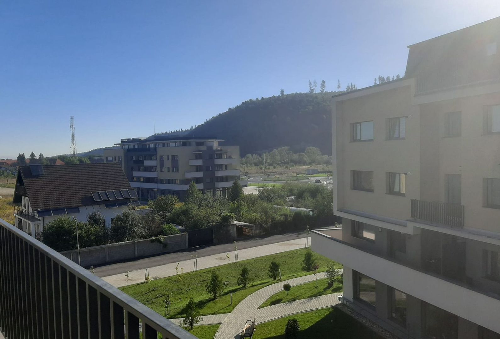 Apartament cu 3 camere situat la etajul 3 zona rezidentiala Rasnov - imaginea 19