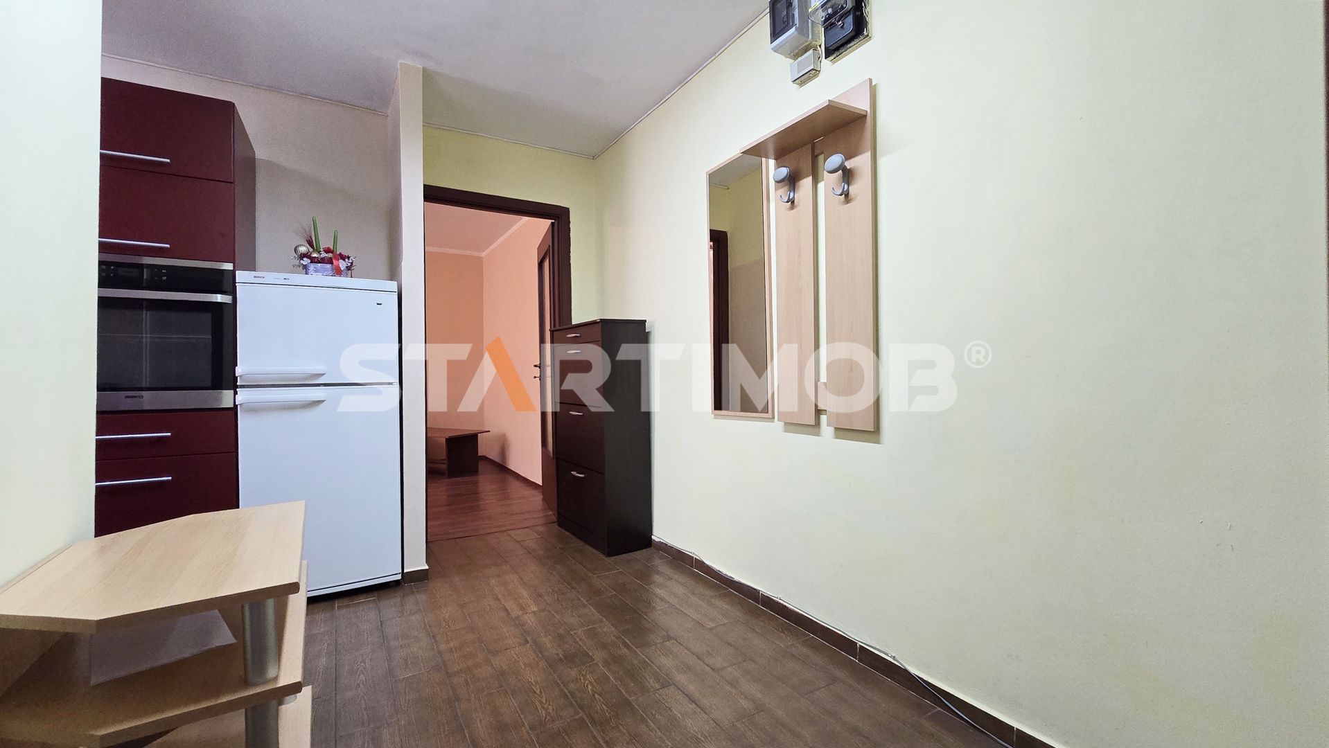 Apartament 2 camere cu parcare