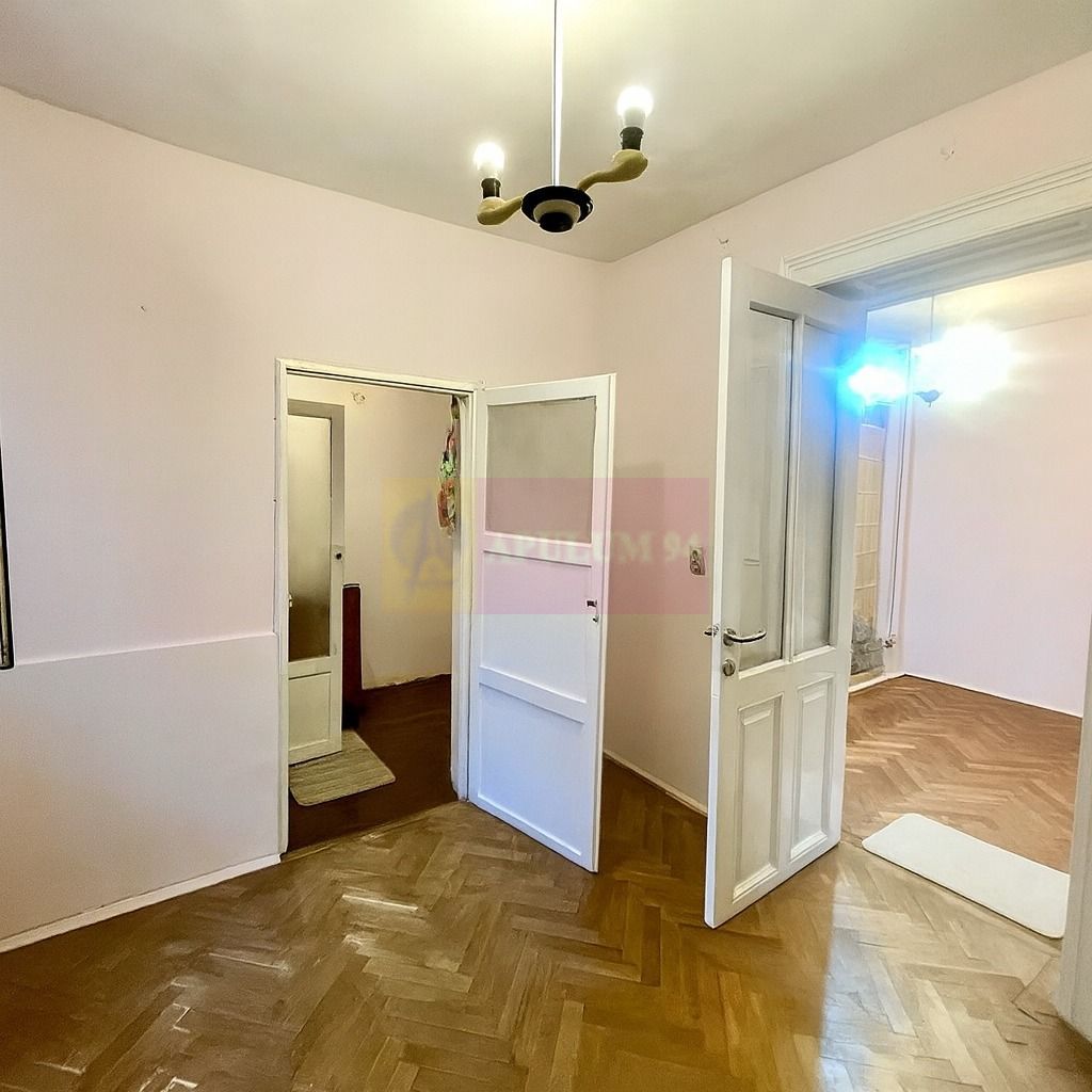 Casa în Ultracentralul Bucureștiului la preț mic (casă mică)