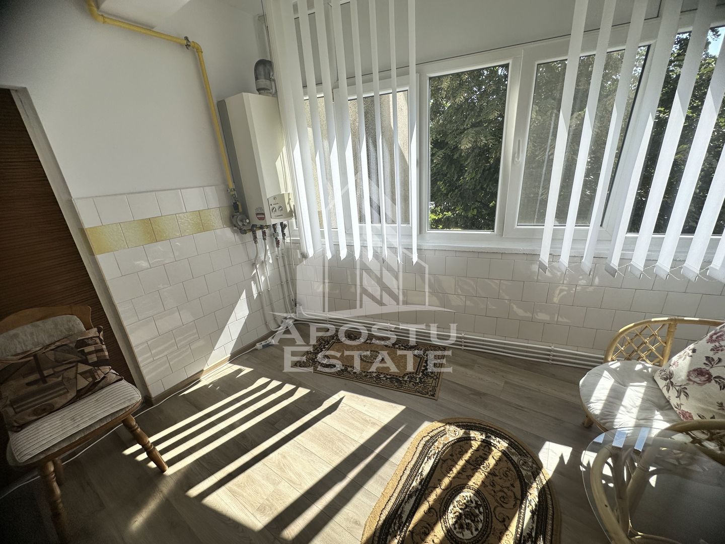 Apartament de vanzare cu 3 camere, 2 bai, 76mp, zona Spitalul Judetean - imaginea 10
