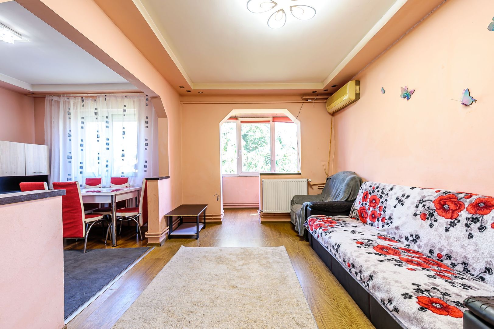 Apartament cu 3 camere cu centrala proprie in zona UTA Comision 0
