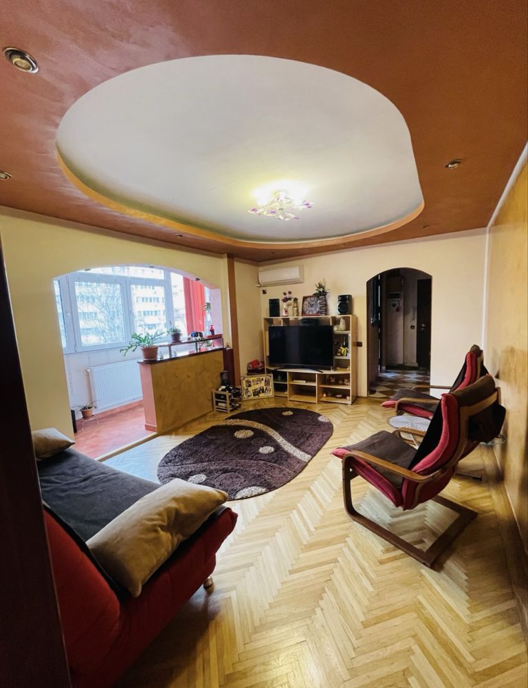 Apartament 3 camere - centrala proprie