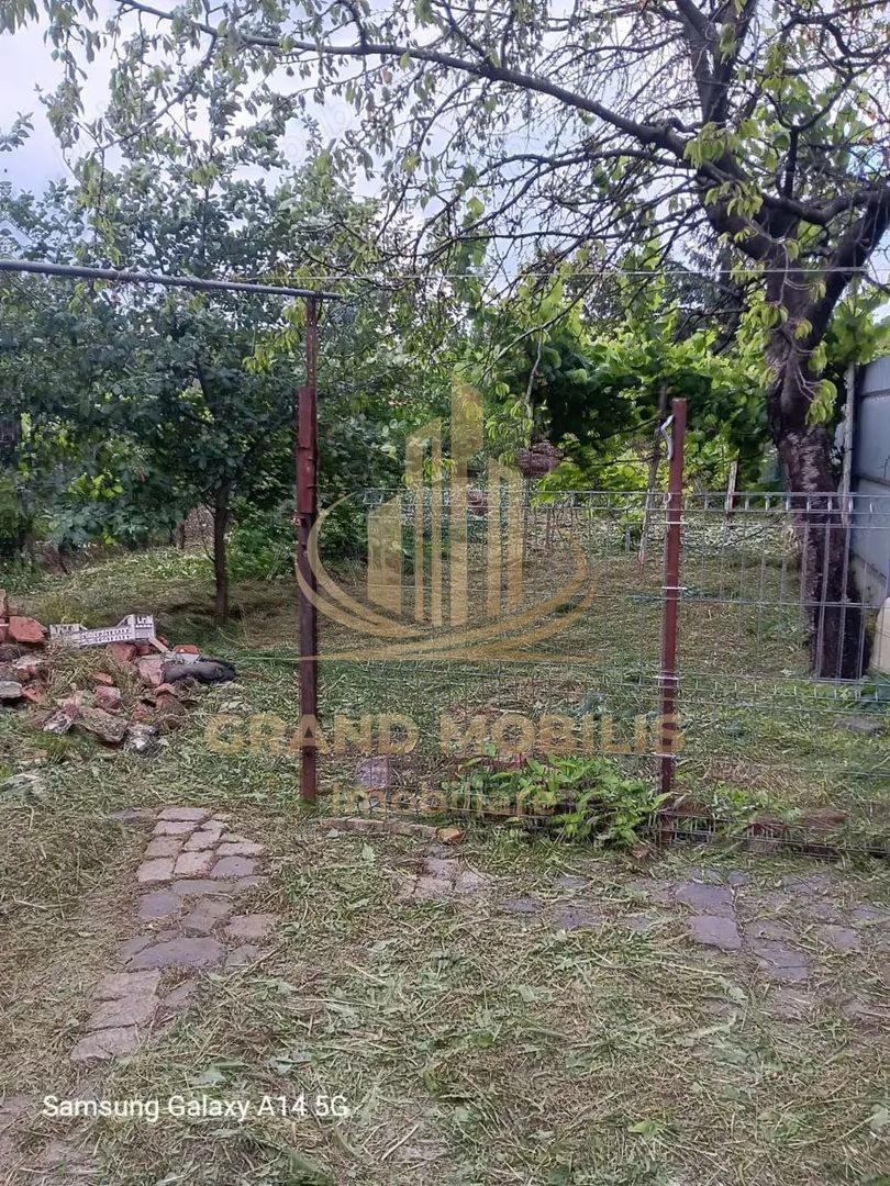 Casa de vanzare 3 apartamente zona Lipovei - imaginea 6