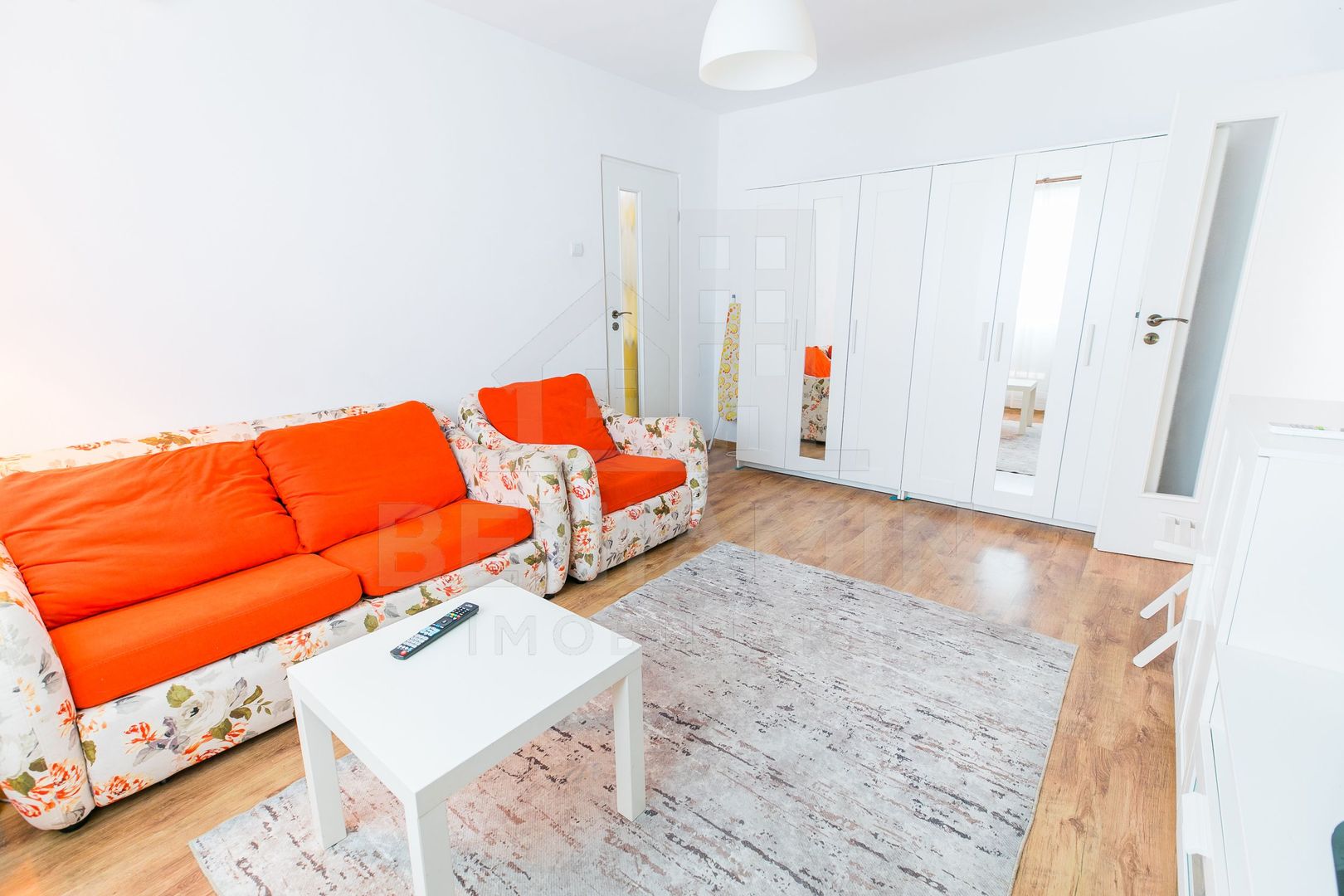 3Camere-Modern-Mobilat-Utilat-52mp-Aer Conditionat-Craiovita-Orizont - imaginea 2