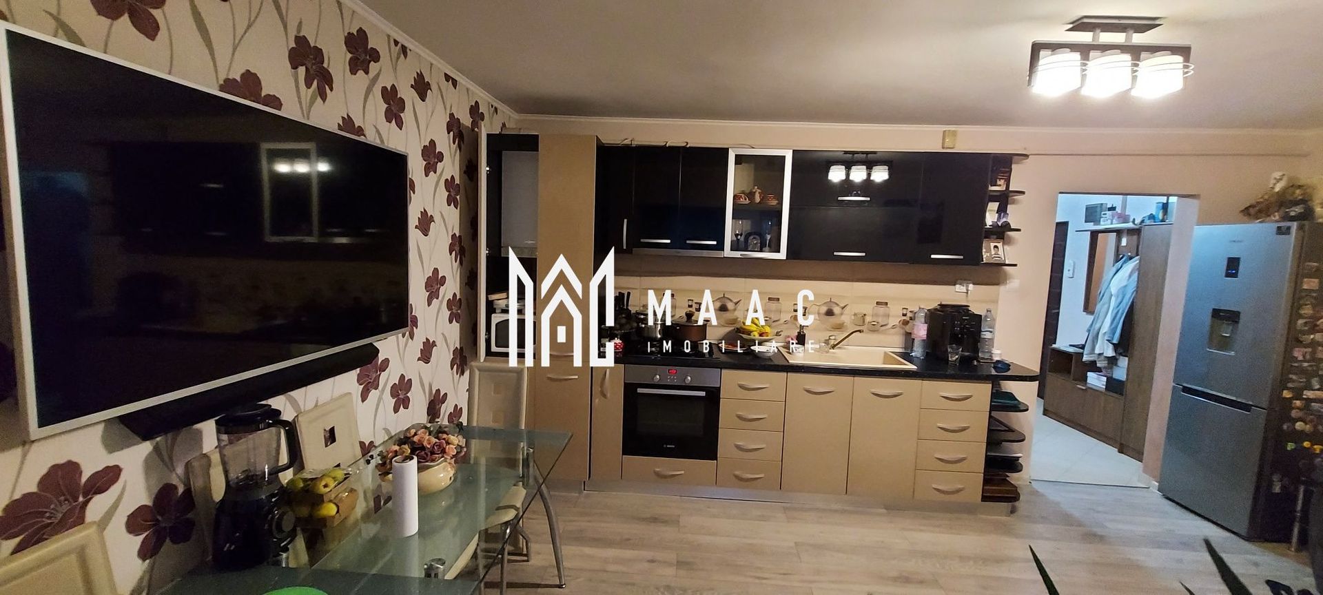 Apartament cu 3 camere de vânzare |Ostroveni – Zona W | Etaj 4| Complet mobilat - imaginea 2