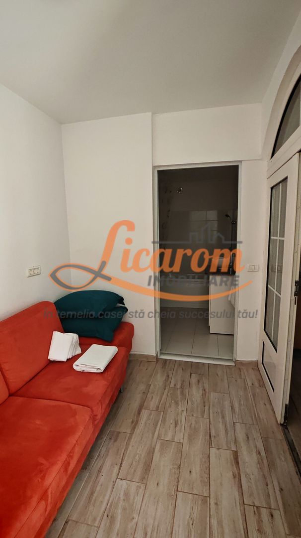 Vila 10 camere,pretabil compartimentare in 2 unitati separate,ASTRA. - imaginea 12